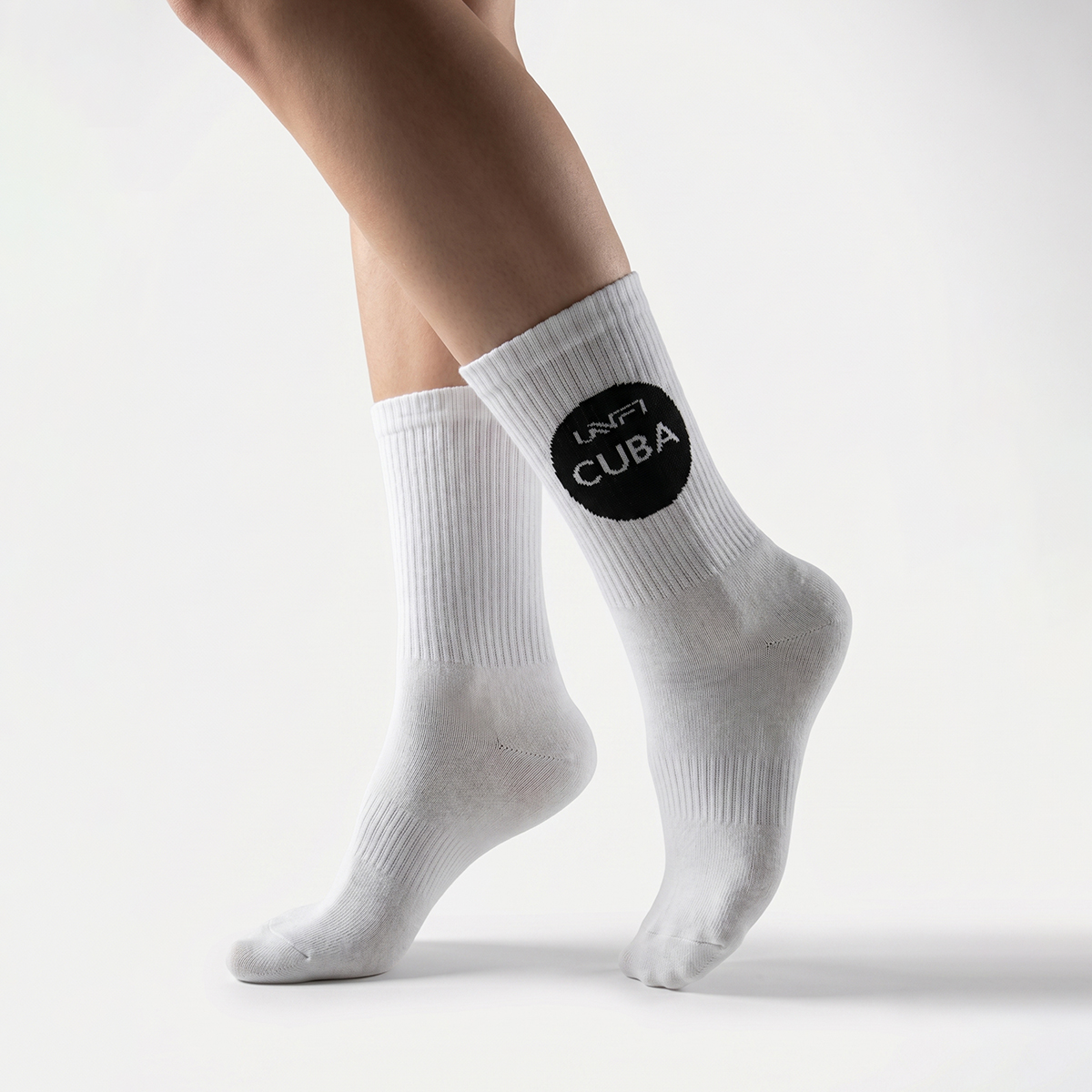 cuba-merch-branded-socks-crew-socken-wei-baumwolle image 3
